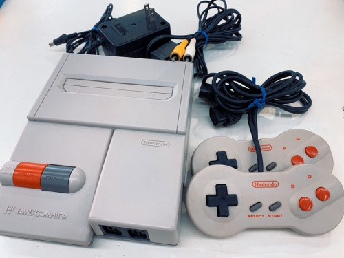 ファミコンのゲーム機
