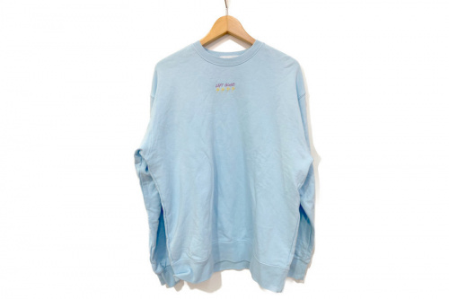 レディースファッションのトップス