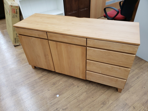 収納家具のコレクションボード