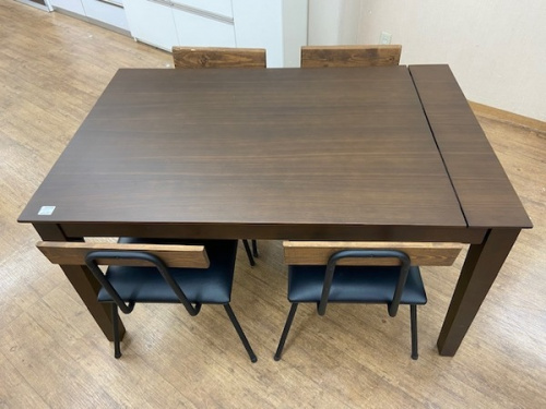 家具のダイニングセット