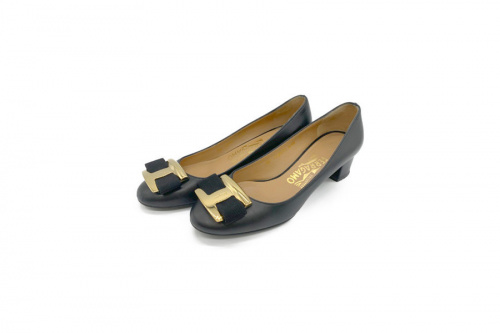 パンプスのSalvatore Ferragamo