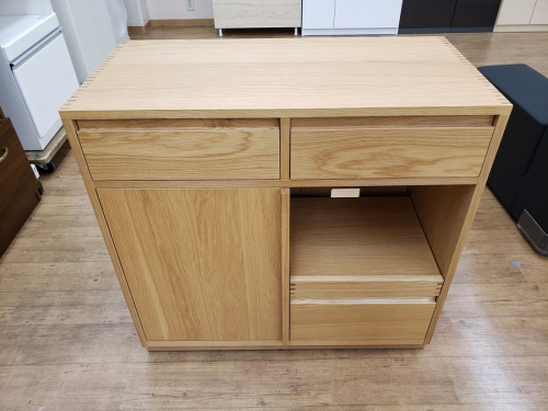 家具のカウンター