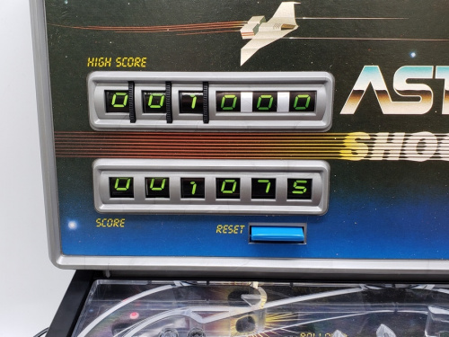 おもちゃのピンボール