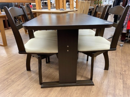 ダイニング5点セットのNITORI ニトリ