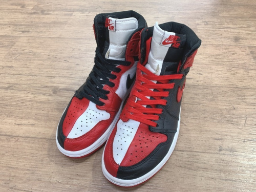 靴のジャケット