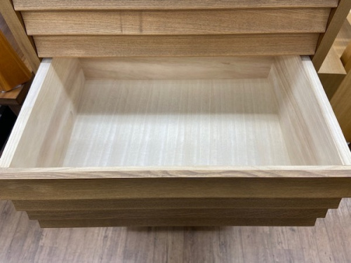 6段チェストのin the room