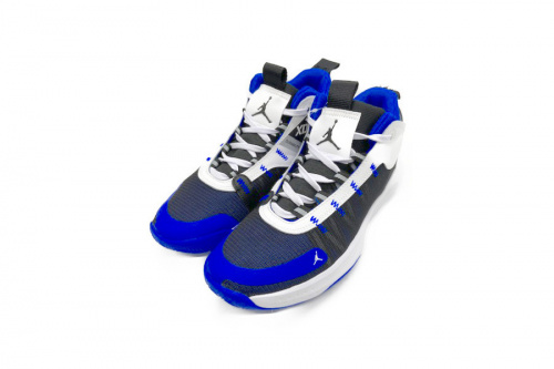 メンズファッションのスニーカー