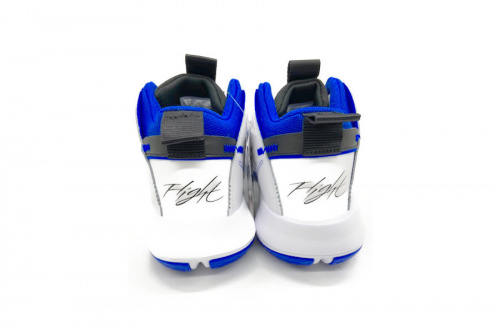 バスケットシューズ ジャンプマンの越谷　北越谷