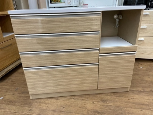 家具のカウンター
