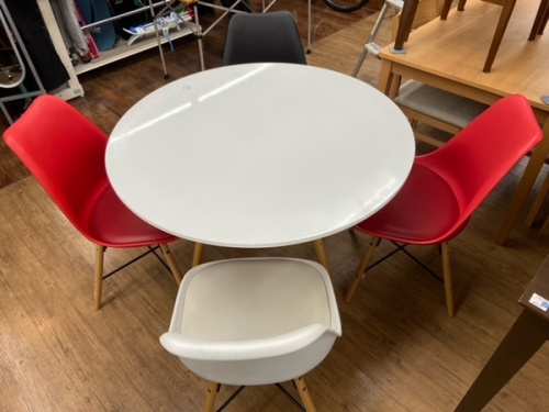 家具のダイニングセット