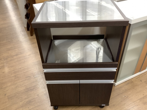 収納家具のカップボード・食器棚