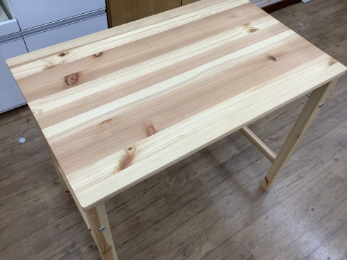 生活家具のデスク