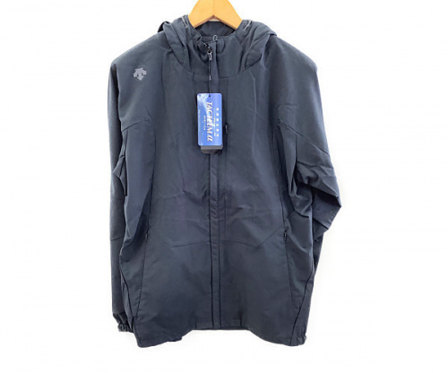 スポーツウェアのDECENT