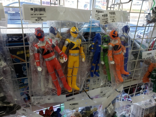 ヒーローの越谷 春日部 草加 西新井 北千住 越谷レイクタウン