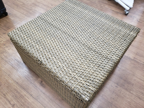 生活家具のイス