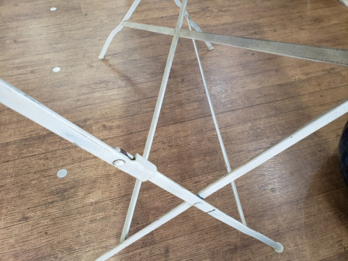 テーブルの折りたたみテーブル