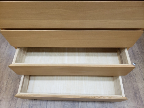 ハイチェストの遊樹