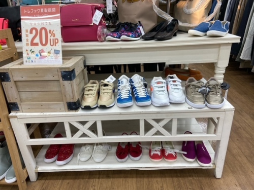 スニーカー スポーツ ランニング トレーニングの春物 バッグ