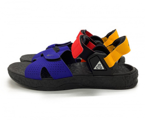 サンダルのカジュアルサンダル