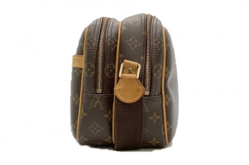 ショルダーバッグのLOUIS VUITTON