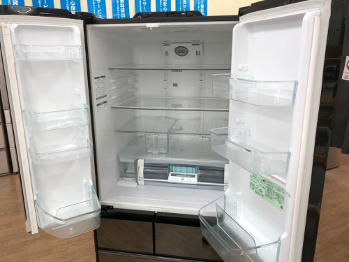 冷蔵庫の6ドア冷蔵庫
