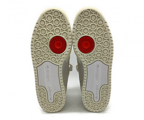 adidas アディダスの越谷 春日部 草加 西新井 北千住 越谷レイクタウン