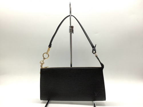 ブランド・ラグジュアリーのLOUIS VUITTON