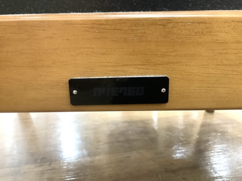 越谷 家具のカリモク60