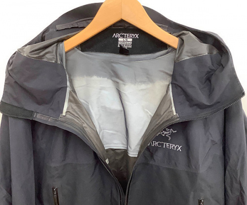 ナイロンジャケット マウンテンパーカーのARC'TERYX アークテリクス