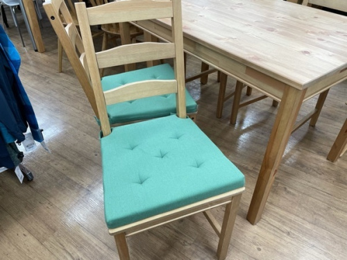 ダイニングテーブル ダイニングチェアのIKEA イケア