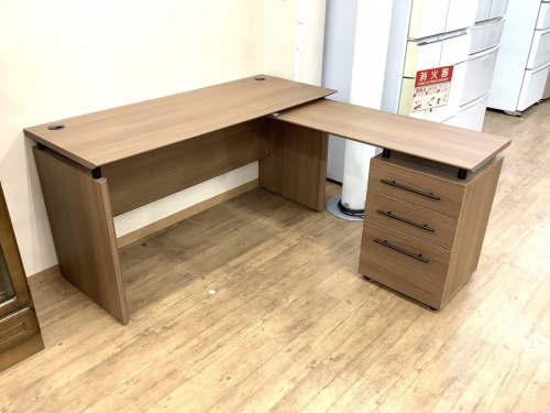 家具のパソコンデスク 越谷