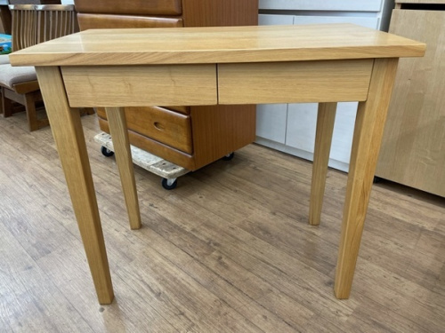 デスクのテーブル 引き出し付き