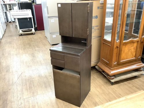 家具のドレッサー