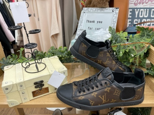 メンズファッションのスニーカー