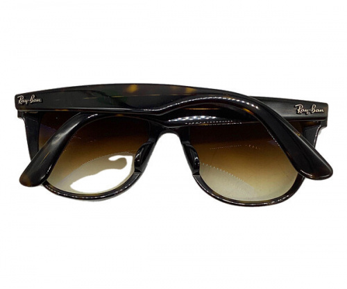 RAY-BANの越谷服飾