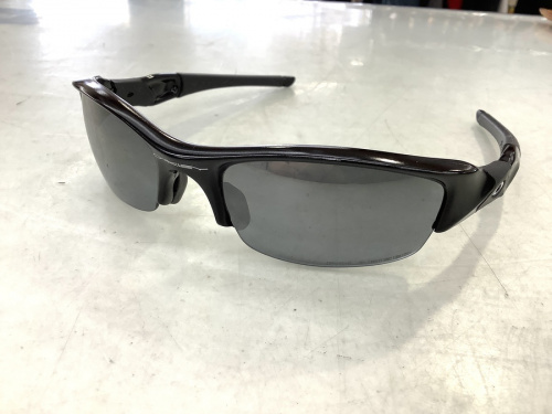 サングラスのOAKLEY