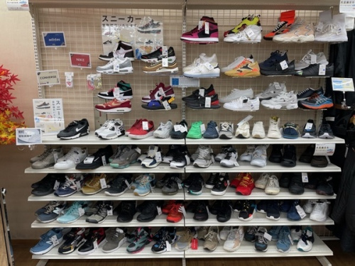 スニーカーのNIKE