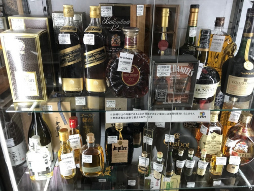 お酒　のウィスキー