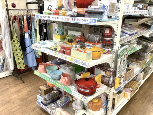 キッチン雑貨の鍋