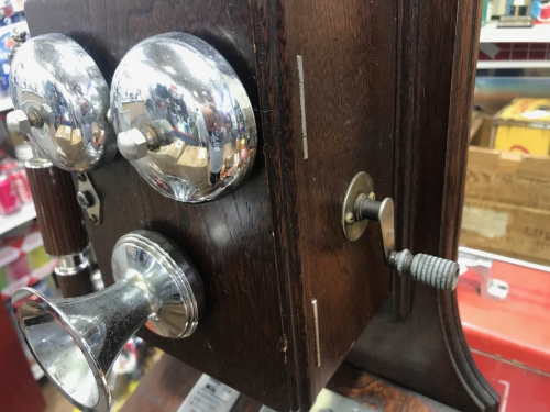 電話機の貯金箱