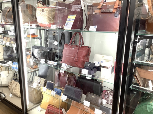 GUCCIのCOACH