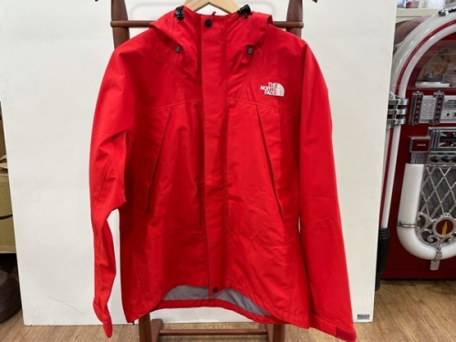 ジャケットのナイロンジャケット