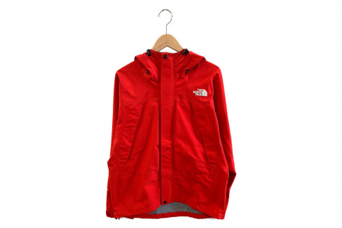 ナイロンジャケットのTHE NORTH FACE