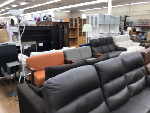 家具のソファ