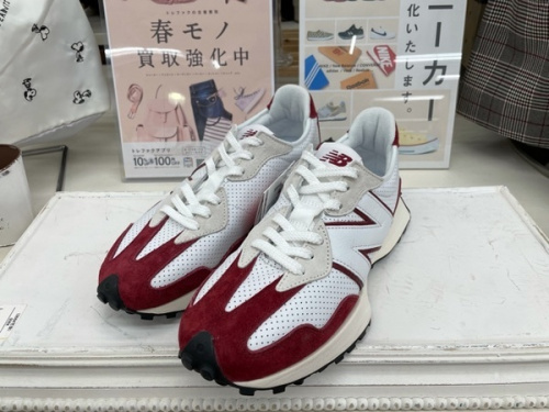 スニーカーのNEW BALANCE