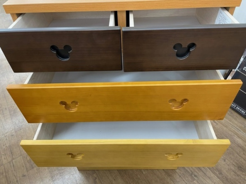 収納家具のチェスト