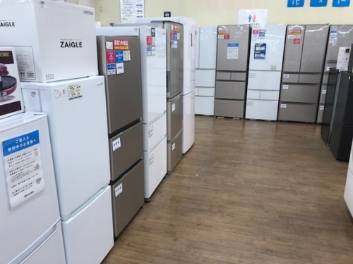 大型冷蔵庫の6ドア　5ドア