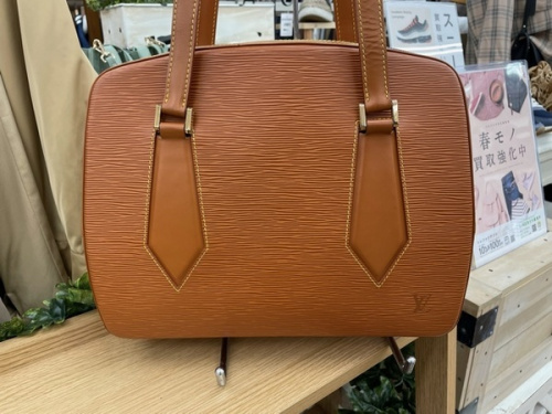 バッグのトートバッグ