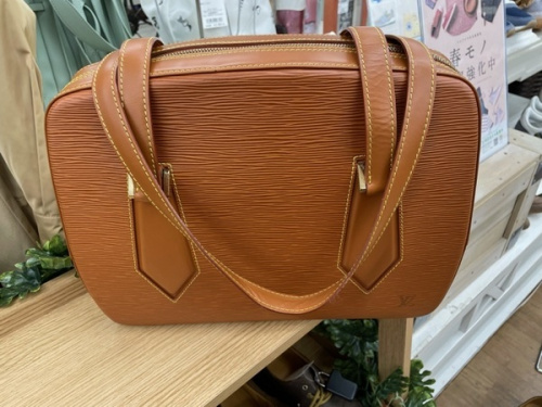 LOUIS VUITTONのルイヴィトン