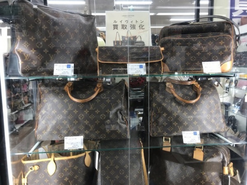ブランド・ラグジュアリーのLOUIS VUITTON